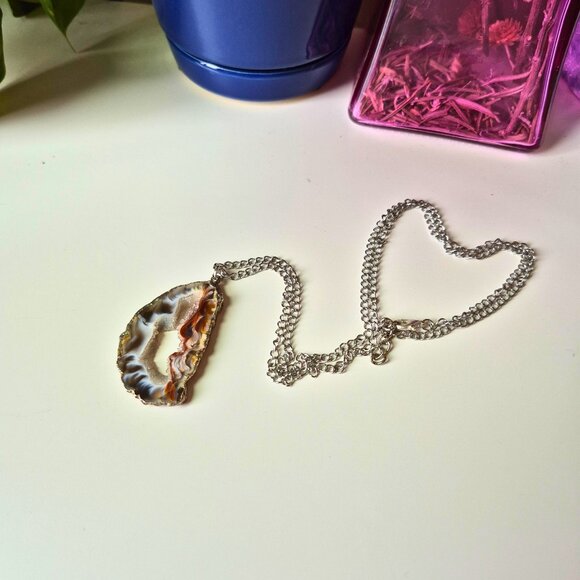 Upcycled Agate Necklace - Picture 3 of 4